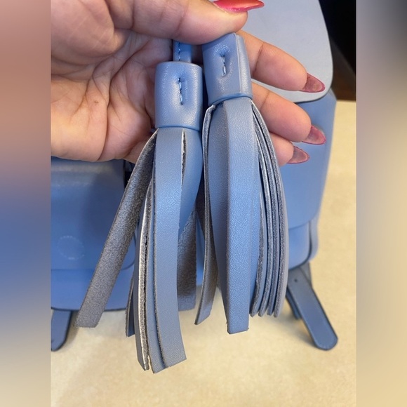 KC JAGGER Light Blue Leather Backpack w/Detachable Insert Pouch, EUC (Like New) main image 11